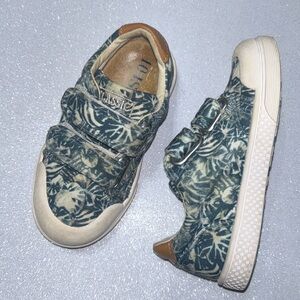 10IS Organic Velcro Canvas Sneakers Palm Plant Pattern Green GUC Sz 24